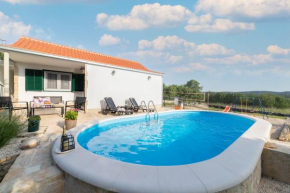 Holiday Home Sego with Heated Pool